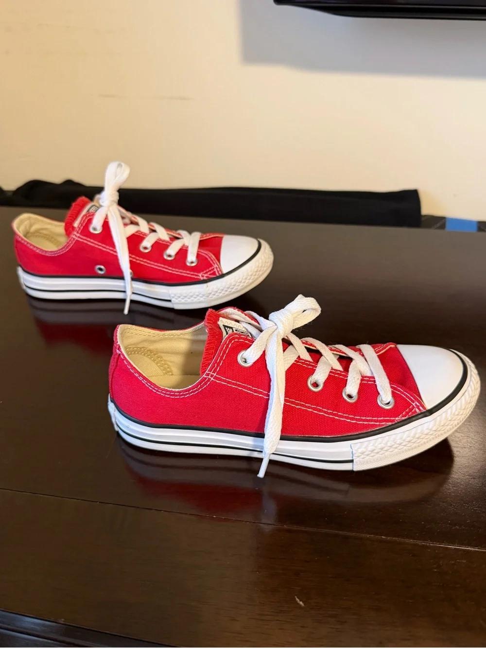 Converse Red Low-Top Kids Sneakers with White Laces